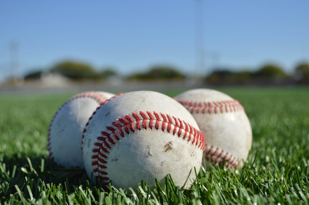 baseball
game
balls